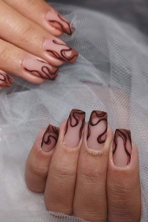 Autumn nails, brown nails, autumn 2023, nails, unhas, french tip, french nails, brown french with lines, coffin Autumn French Tip Nails Coffin, Maroon And Brown Nails, French Nails Brown, Autumn Nails Brown, Nails Brown French, Brown French, Brown Nails Design, 2023 Nails, Nails Autumn