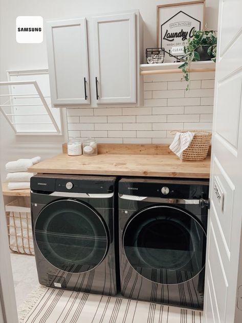 Laundry Room Curtain Ideas, Folding Table Laundry Room, Laundry Room Hanging Rack, Folding Table Laundry, Laundry Room Color Ideas, Flooring Laundry Room, Laundry Room Backsplash, Laundry Room Layout, Laundry Room Curtains