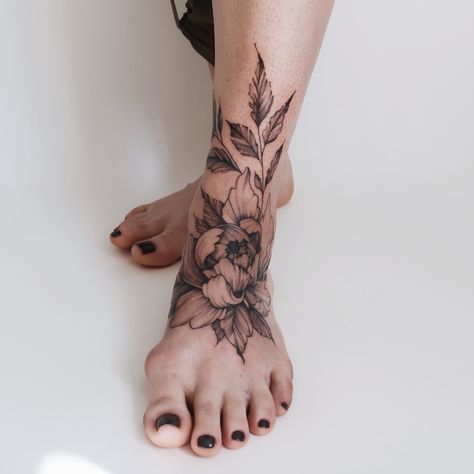 Foot And Shin Tattoos For Women, Peony Foot Tattoo, Floral Shin Tattoos For Women, Floral Foot Tattoo, Ankle Foot Tattoo, Floral Hip Tattoo, Minimalistic Tattoo, Shin Tattoo, Nouveau Tattoo