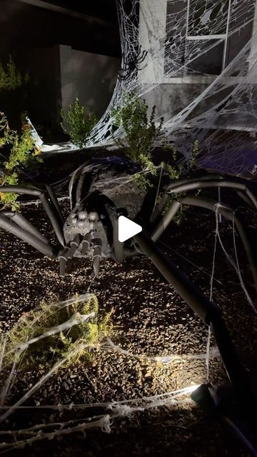 Morgan Renfro on Instagram: "making this giant spider actually probably took about 12 hours.. but it was worth it! What else should I add to the yard? A skeleton exterminator? More bugs? Lights? A fog machine? 

#diyyarddecoration #diyhalloweendecor #doityourself #giantspider #giantspideryarddecor #2024halloween #spookyseason #spookyyarddecor" Giant Spider, Fog Machine, Diy Yard, A Skeleton, Halloween Diy Crafts, Diy Halloween Decorations, Yard Decor, Halloween Diy, Worth It