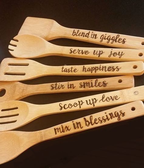 Wood Burn Spoons, Hantverk Diy, Dremel Projects, Laser Cut Wood Crafts, Woodburning Projects, Astuces Diy, Wood Burning Crafts, Wood Burning Patterns, Diy Holz