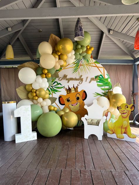 Jungle Theme Decoration Ideas, Lion Birthday Theme, Decoration Ideas For Birthday, Prince Birthday Invitations, Lion King Birthday Party Ideas, Jungle Theme Decorations, Lion King Theme, Baby First Birthday Themes, Jungle Thema