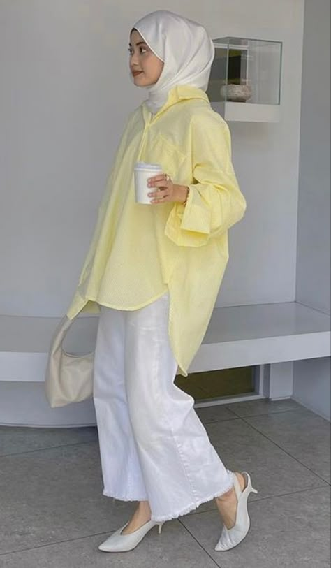 Yellow Shirt Outfit Hijab, Yellow Shirt Outfit, Yellow Shirt Dress, Tutorial Hijab Pashmina, Hijab Fashion Summer, Hijabi Outfit, Tutorial Hijab, Muslim Outfits Casual, Hijab Style Casual