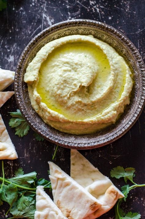 Easy, spicy and HEALTHY! You'll love this Thai Green Curry Hummus. | Go Go Go Gourmet Curry Hummus, Best Hummus Recipe, Cinnamon Crumb Cake, Thai Green Curry, Cinnamon Coffee Cake, Green Curry Paste, Mini Bites, Cinnamon Coffee, Breakfast Pastries