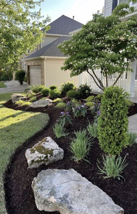 Elevate Your Curb Appeal: Creating Beautiful Front Yard Landscaping Front Lawn Landscaping, Porch Landscaping, Modern Porch, Small Front Yard Landscaping, Front Garden Landscape, Yard Landscape, Front Yard Garden Design, Grasses Landscaping, Landscaping With Large Rocks