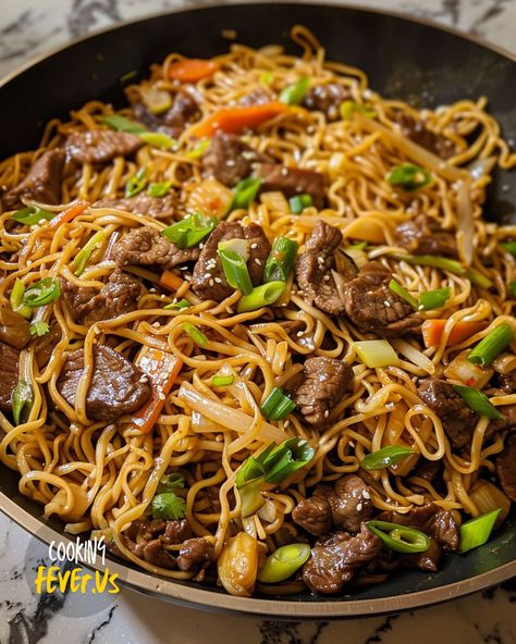 Beef Chow Mein Beef Chow Mein, Bulgogi Sauce, Cooking Fever, Homemade Chinese, Homemade Chinese Food, Chow Mein Recipe, Chinese Cooking Wine, Artisan Pizza, Easy Chinese Recipes