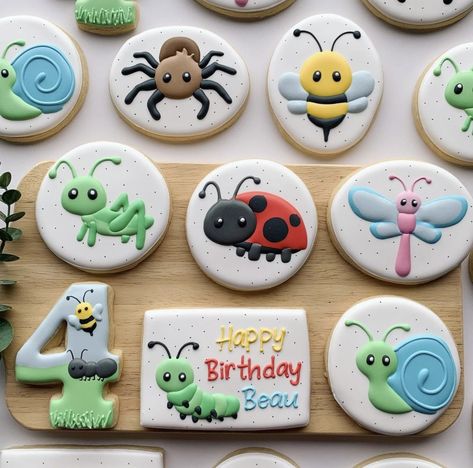 Bug Themed Cookies, Love Bug Cookies, Insect Cookies, Bug Cookies, Insects Theme, Custom Cookie, Baby Shower Cookies, Icing Cookies, Theme Birthday