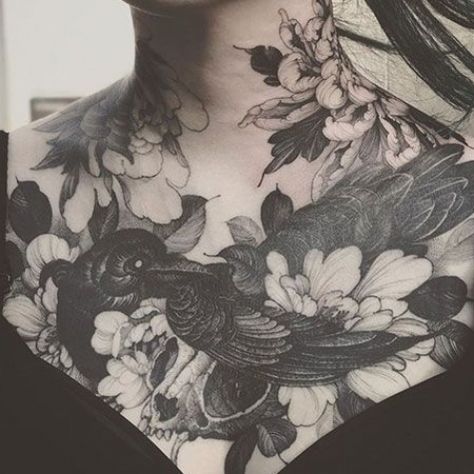 Chest tattoos have become a fashion statement for women. A chest piece tattoo can put your ink on display, while allowing ladies the versatility to choose feminine artwork that is… #tattoo #chesttattoos #tattoos Female Chest Tattoo, Best Chest Tattoos, Tattoo Under Chest, Rose Chest Tattoo, Gotik Tattoo, Full Chest Tattoos, Feminine Skull Tattoos, 16 Tattoo, Small Chest Tattoos