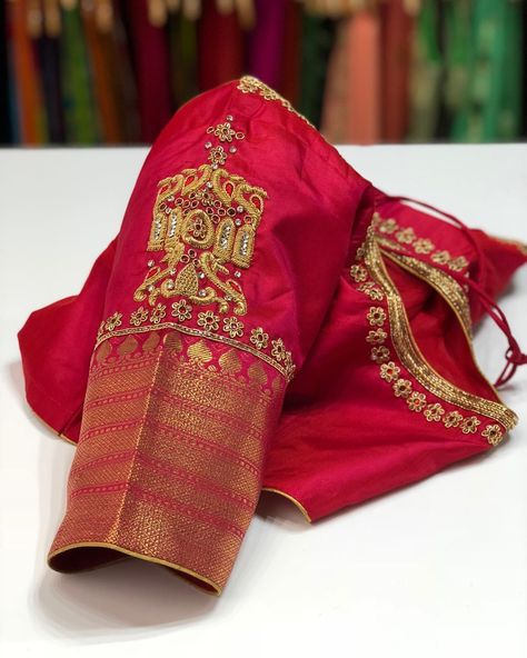 V A Collections on Instagram: “Custom made blouse for our beautiful bride Thurka” Paithani Blouse Design, Paithani Blouse, Pattu Saree Blouse Designs, Saree Blouse Neck Designs, Wedding Saree Blouse Designs, Sari Blouse Designs, Wedding Blouse Designs, Indian Saree Blouses Designs, Silk Saree Blouse Designs