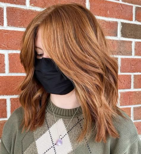 Medium Length Hair Styles Red Hair, Collar Length Hair Layers, Mid Shoulder Length Hair, Collar Bone Length Hair Cuts, Hairstyle Mid Length, October Hair, Medium Haircuts For Women, Messy Wavy Hair, Collarbone Length Hair