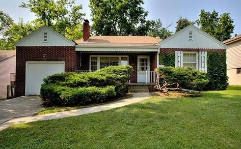 1949 time capsule house filled with original charm - Retro Renovation Knotty Pine Basement, 1940s House Exterior, Pine Basement, 1930 House Exterior, Vintage House Exterior, Time Capsule House, Small Master Bath, Capsule House, 80s Home