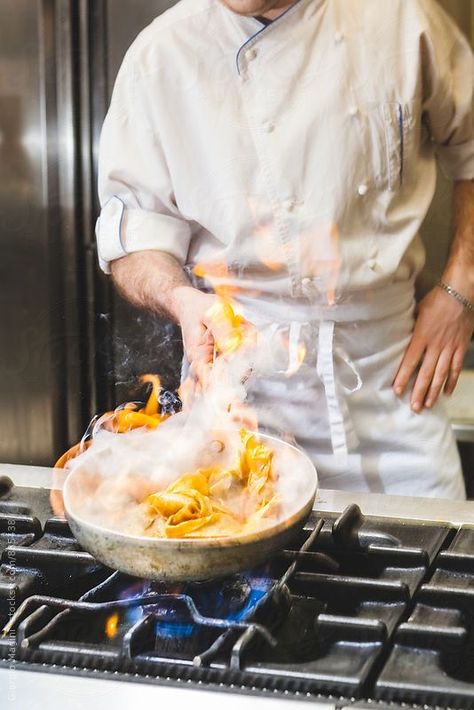 Chef Kitchen Photography, Italian Restaurant Aesthetic Pasta, Italian Food Restaurant Aesthetic, Kitchen Cooking Photography, Italian Restaurant Food Photography, Pasta Restaurant Aesthetic, Chef Cooking Photography Kitchens, Italian Restaurant Photography, Chef Aesthetic Girl