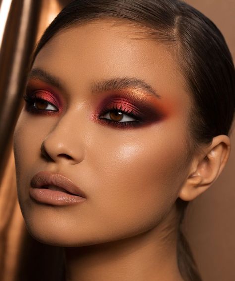 Natasha Denona on Instagram: “Did you know that from today the SUNRISE PALETTE is AVAILABLE in @sephoraaus ???😍😍 ... #natashadenona #sunrisepalette #sunrise…” Warm Eyeshadow Palette, Warm Eyeshadow, Sunset Palette, Perfect Sunset, Eye Makeup Looks, Dramatic Eye Makeup, Dramatic Makeup, Natasha Denona, Creative Makeup Looks