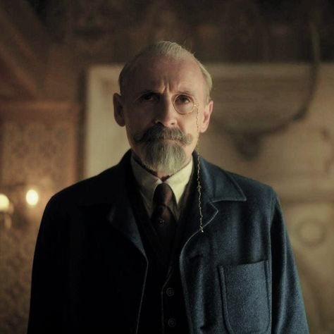 Colm Feore, Reginald Hargreeves, Umbrella Academy, Umbrella