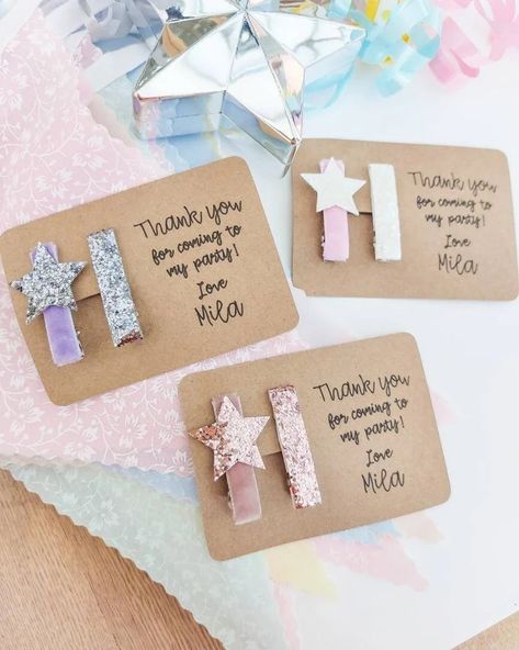 Cricut Party Favours, Personalised Party Favours, Birthday Giveaways For Kids, Giveaway Ideas Birthday, Party Favours For Kids, Birthday Party Gift Bag Ideas, Diy Party Bags, Toddler Party Favors, Sparkle Birthday Party