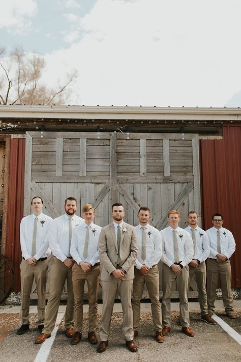 Neutral Wedding Groomsmen, Khaki Groomsmen, Casual Groomsmen Attire, Tan Groomsmen Suits, Mismatched Groomsmen, Tan Groomsmen, Tan Suit Wedding, Rustic Groomsmen Attire, Fall Wedding Groomsmen