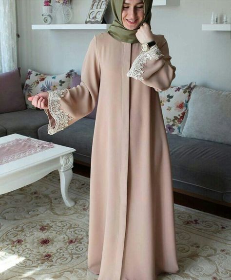 Burqa Designs, Abaya Designs Latest, Islamic Fashion Dresses, Abaya Fashion Dubai, Moslem Fashion, Mode Turban, Muslimah Dress, Hijabi Fashion Casual, Muslim Women Fashion