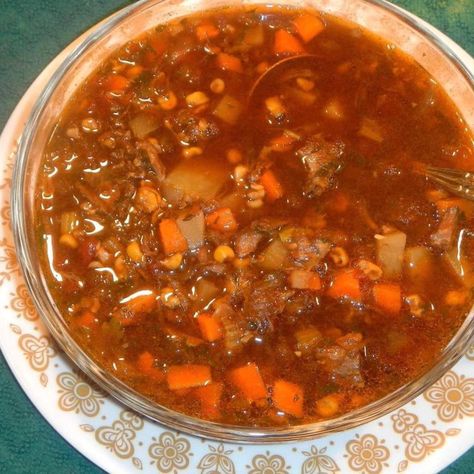 BEEF BONES  VEGETABLE SOUP.. from scratch Beef Bone Soup, Beef Soup Bones, Vegetable Soup Crock Pot, Bone Soup, Beef Soup Recipes, Vegetable Beef Soup, Beef Bone Broth, Recipe Indian, Beef Bones