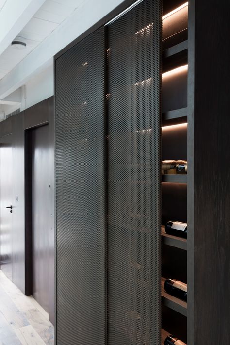 Sliding Wardrobe Design Ideas, Bedroom Wardrobe Interior, Industrial Wardrobe, Sliding Wardrobe Design, Penthouse Design, Wardrobe Door Designs, Wardrobe Interior Design, City Of London, Wardrobe Doors