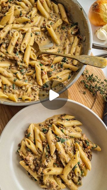 Amy Sheppard on Instagram: "15 Minute Creamy Lentil Bolognese When I shared my Cheesy Red Lentil Bake recipe last week, loads of you asked for more green lentil recipes - this is one of the MOST filling, delicious and comforting lentil dinners...  ...even the lentil haters in the house will eat this one!  I make this with pouches of French style green lentils - you can get branded and non-branded versions, they both work brilliantly  Serve it with garlic bread for the ultimate veggie comfort dinner!  The recipe's below, let me know what you think! A x  Feeds 4   1 onion finely sliced  2 cloves garlic finely chopped  2 pouches of French style green Lentils  300ml single cream  10 sun dried tomatoes finely chopped  60g fresh spinach roughly chopped  1 tsp fresh Thyme 300g penne pasta   Place Lentil Dinners, Lentil Bake, Lentil Dinner, Green Lentil Recipes, Green Lentil, Lentil Bolognese, Comfort Dinner, Lentil Dishes, French Lentils