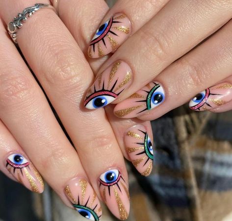 Nails With Eyes, Eye Nails Art, Eyes Nail Art, Trippy Nails, Maquillage Yeux Cut Crease, Nail Design Glitter, Evil Eye Nails, Witch Nails, Eye Nail Art