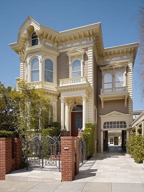 Renovation of old Carriage House in San Francisco Victorian Architecture, Victorian Houses, Victorian Exterior, House Renovation Projects, Victorian Style Homes, Pacific Heights, This Old House, Fancy Houses, Victorian House