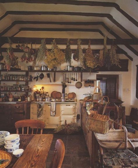 Cottagecore Kitchen, Cottagecore Home, Cottage Aesthetic, Cottage In The Woods, Dream Cottage, Cottage Kitchen, Dream Rooms, Dream House Decor, Cottage Homes