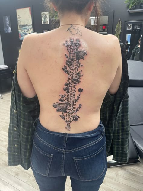 Best Feminine Tattoos, Back Tattoo Women Spine, Mushroom Tattoos, Wicked Tattoos, Skeleton Tattoos, Spine Tattoos For Women, Spine Tattoo, Back Tattoo Women, 1 Tattoo