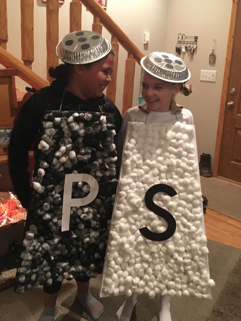 Salt And Pepper Costume, Salt Potatoes, Salt Packaging, Dough Crafts, Pepper Hair, Halloween Costumes Diy Couples, Chicken Salt, Black Halloween Costumes, Veruca Salt