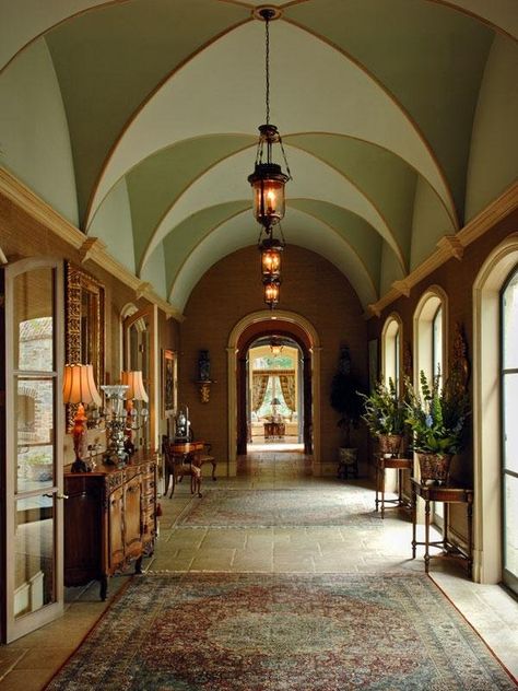 Vaulted Ceiling Decor, Vaulted Ceiling Beams, Vaulted Ceiling Bedroom, Vaulted Ceiling Ideas, House Hallway, Vaulted Ceiling Lighting, Green Hallway Ideas, Ribbed Vault, Luxury Ceiling Design