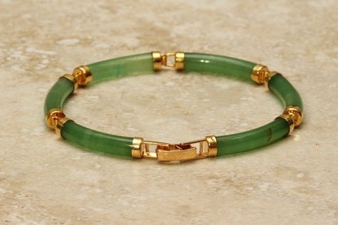 Pink Handmade Jewelry, Plain Gold Bangles, Apple Green Color, Green Bracelet, Silver Jewellery Indian, Bangles And Bracelets, Beaded Necklace Designs, Gold Pendant Jewelry, Jade Bangle