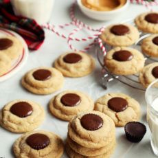 Best Holiday Cookies, Best Christmas Cookie Recipe, Joy The Baker, Love Cookies, Peanut Butter Cookie Dough, Best Christmas Cookies, Cookie Swap, Holiday Cookie Recipes, Peanut Butter Cup