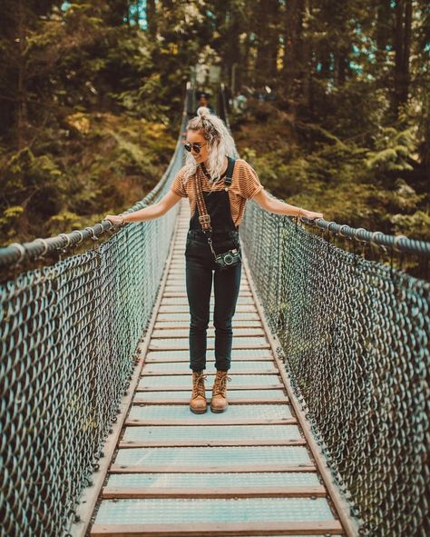 @dreaming_outloud Camping Outfit Fall, Camping Style Clothes, Fall Camping Outfits, Hailey Miller, Trekking Outfit Women, Lynn Canyon, Summer Camping Outfits, Trekking Outfit, Climbing Outfit Woman