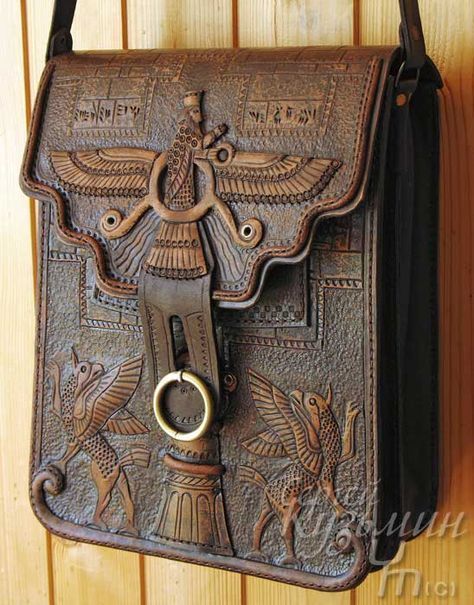 Unfortunately the author of the post did not write any text. However, the post might contain maps, videos, social widgets and other content. Take a look inside - you might find something interesting. Leather Tooling Patterns, Leather Bag Pattern, Leather Carving, Leather Art, Leather Projects, Leather Bags Handmade, Leather Pattern, Leather Diy, Leather Pouch