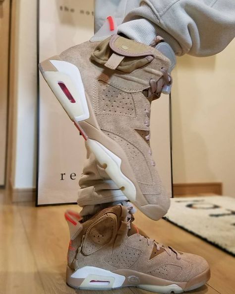 Air Jordan 6 Outfit, Harvey Core, Jordan 6 Outfit, Jordan 6 Travis Scott, Travis Scott Shoes, Outfit Jordan, Online Sneaker Store, Wallpaper Animals, Bape Shark