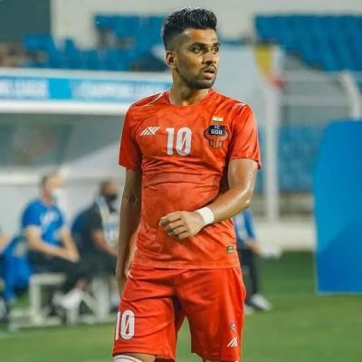 Panaji, Sep 5 (IANS) Brandon Fernandes, one of FC Goa’s longest-serving players, will don the captain’s armband during the Indian Super League (ISL) 2022-23 season, the club announced on Monday. The Indian international will head a 4-man captaincy group that comprises Seriton Fernandes, Glan Martins and Marc Valiente. Brandon was roped in by the Gaurs […] Fc Goa, Indian Super League, Goa India, Super League, Goa, The Club, Sports Jersey, Football, Wallpapers