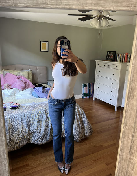 Girl wearing a white stretchy tank top bodysuit, incredibly soft and form-fitting, styled for a sleek and comfortable look White Bodysuit Outfit Ideas, White Bodysuit Outfit, Bodysuit Outfit Ideas, Bodysuit Outfit, Tank Top Bodysuit, Fashion Basics, Body Suit Outfits, White Bodysuit, Closet Staples