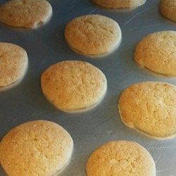 Mississippi Tea Cakes - Allrecipes.com Cake Using Buttermilk, Cakes With Buttermilk, Tea Cake Cookie Recipe, Old Fashioned Tea Cakes, Tea Cake Cookies, Tailgate Snacks, Polka Dot Cakes, Cinnamon Roll Cookies, Tea Cakes Recipes