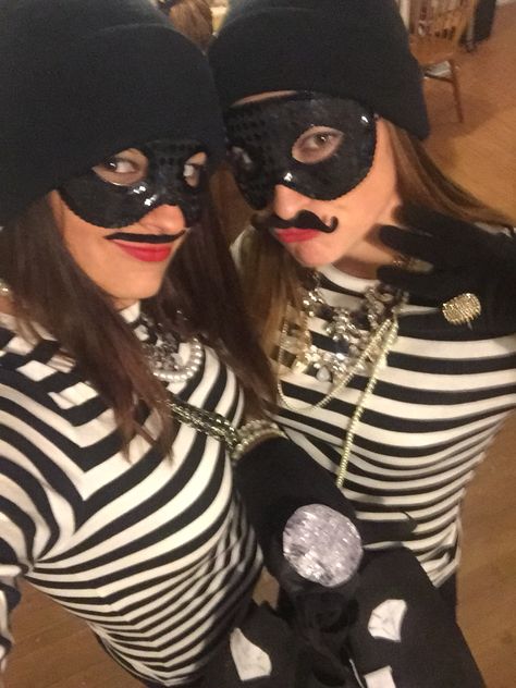 Halloween costume ! #jewelthieves it's so easy j crew jewelry stripes a hat mask and gloves Halloween Robber Costumes, Gangster Halloween Costumes Girl, Female Robber Costume, Halloween Costumes Robbers, Inmate Halloween Costumes, Robber Outfit, Cops And Robbers Costume, Robber Halloween Costume, Gangster Halloween Costumes