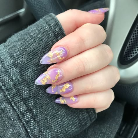 Graduation Nails Lavender, Disney Tangled Nail Designs, Tangled Wedding Nails, Purple Tangled Nails, Rapunzel Inspired Nails Acrylic, Repunzle Themed Nails, Gold And Lavender Nails, Repunzal Tangled Inspired Nails, Purple Nails With Foil