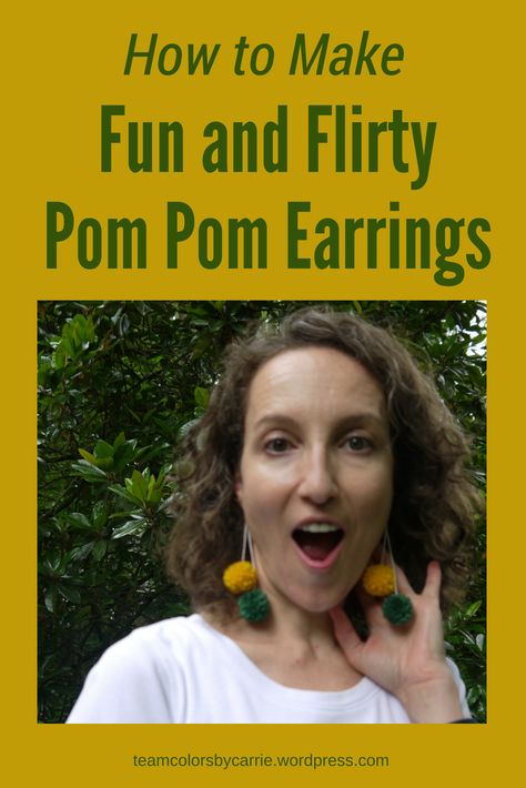 Make the fun and flirty pompom earrings in your favorite team colors, for the perfect game day team spirit wear! Football Game Attire, Football Mom Outfit, Team Spirit Crafts, Pompom Earrings, Pom Earrings, Door Decs, Homecoming Mums Diy, Colored Earrings, Tailgate Outfit