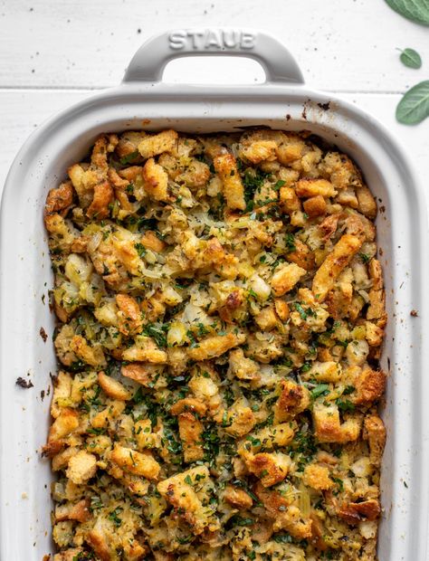 Rosemary Stuffing, Best Stuffing Recipe, Best Stuffing, Thanksgiving Plates, Bread Dishes, Herb Stuffing, Turkey Stuffing, Fridge Door, Stuffing Recipes