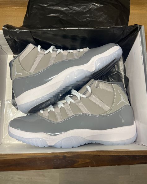 Jordan 11 Cool Grey #lkss #lksskick #fashion #sneakers #sneakerhead #shoes #shoeschallenge #fyp #shoesaddict #shoestagram #shoesoftheday #instashoes #sneakernews #igsneakercommunity #sneakersaddict #sneakeraddict Jordan 11 Grey, Sneakerhead Shoes, Jordan 11 Cool Grey, Grey Jordans, Outfit Inspo Casual, Fashionista Style, Grey Outfit, Jordan 11, Christmas Wishlist