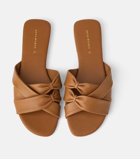 Flat Leather Sandals, Pretty Sandals, Fashion Shoes Heels, Fashion Shoes Sandals, Trending Sandals, Fashion Slippers, Beaded Sandals, Shoes Flats Sandals, Leather Sandals Flat