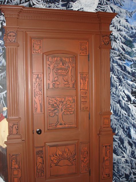 https://flic.kr/p/iBtyv | Narnia Door | Homearama 2006 at Beech Spring Farm, in Louisville, KY (7-26-06) Narnia Bedroom Ideas, Narnia Playroom, Narnia Classroom, Narnia Bedroom, Narnia Door, Narnia Room, Narnia Christmas, Narnia Birthday, Narnia Closet