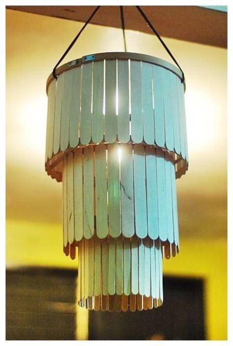 DIY Lighting Ideas for Teen and Kids Rooms - Popsicle Stick Chandelier - Fun DIY Lights like Lamps, Pendants, Chandeliers and Hanging Fixtures for the Bedroom plus cool ideas With String Lights. Perfect for Girls and Boys Rooms, Teenagers and Dorm Room Decor Popsicle Stick Diy, Popsicle Stick Art, How To Make A Chandelier, Diy Popsicle Stick Crafts, Diy Popsicle, Popsicle Crafts, Diy Lampe, Ice Cream Stick, Deco Luminaire