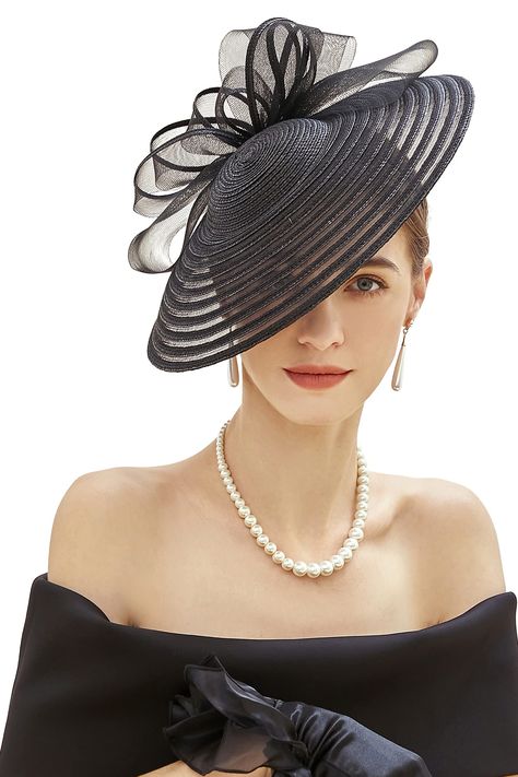 Fascinator Hats Outfit, Butterfly Headpiece, Race Day Hats, Unusual Hats, Classy Hats, Dressy Hats, Derby Outfits, Pretty Hats, Derby Fascinator