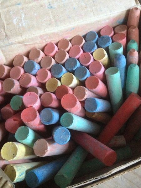 2000s Childhood Aesthetic, 2000 Era, Childhood Aesthetic, Nostalgia 2000s, French Flea Market, 2010s Nostalgia, Childhood Memories 90s, Nostalgic Pictures, Colored Chalk