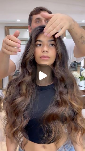 John on Instagram: "Dark brown balayage is a popular hair coloring technique where dark brown hair transitions into lighter shades, typically through a hand-painted, natural-looking effect. It adds depth and dimension to your hair, creating a beautiful and low-maintenance style. If you have any specific questions or need more information about dark brown balayage, feel free to ask! @xx.rynaa" Balayage, Balayage Dark Brown, Dark Brown Balayage, Popular Hair, Brown Balayage, Hair Color Techniques, Hair Coloring, Colouring Techniques, Popular Hairstyles