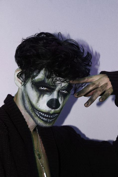 Hot Clown Costume Male, Clown Makeup Men Scary, Skull Clown Makeup, Halloween Makeup Ideas 2024, Skeleton Clown Makeup, Sfx Clown Makeup Gore, Men’s Clown Makeup, Scary Clown Makeup Ideas, Male Clown Costume